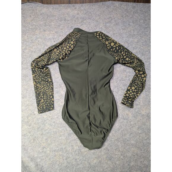 All in Motion Long Sleeve Mock Neck 1-Piece Rashguard Sun Protection Swimsuit, M - Picture 9 of 9